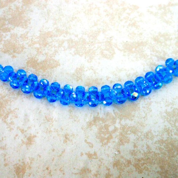 Vintage Blue Faceted Glass Crystal Bead Toggle Bracelet. Triple Strand - Picture 4 of 7